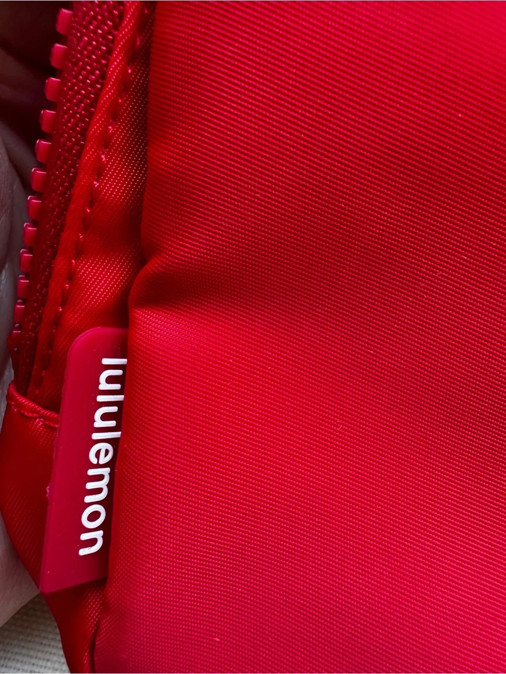 Lululemon 1 L red belt bag silver accents - Picture 10 of 13